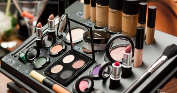 Top 10 Best Birthday Gifts for Mother in 2016