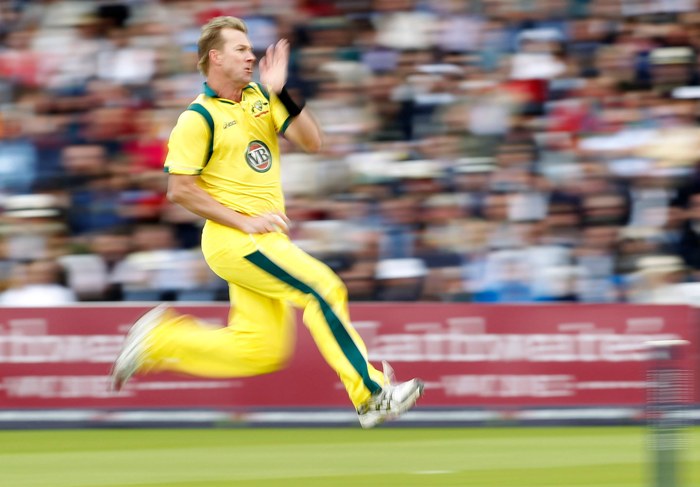 Top 10 Super Fastest Bowlers in Cricket History Ever