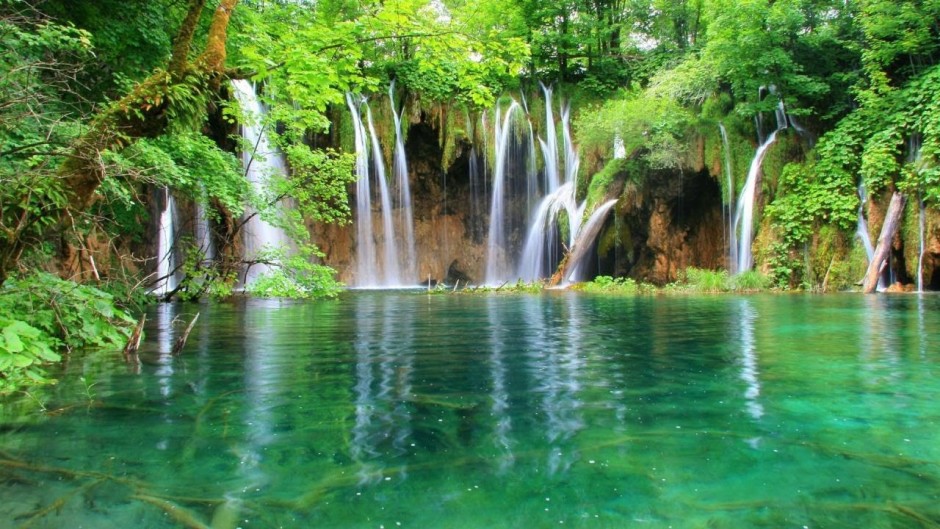 Plitvice Falls- Top 10 Most Beautiful Waterfalls in the World