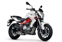Benelli TNT 300- Top 10 Best Bikes Under Rs. 3 Lakhs in India