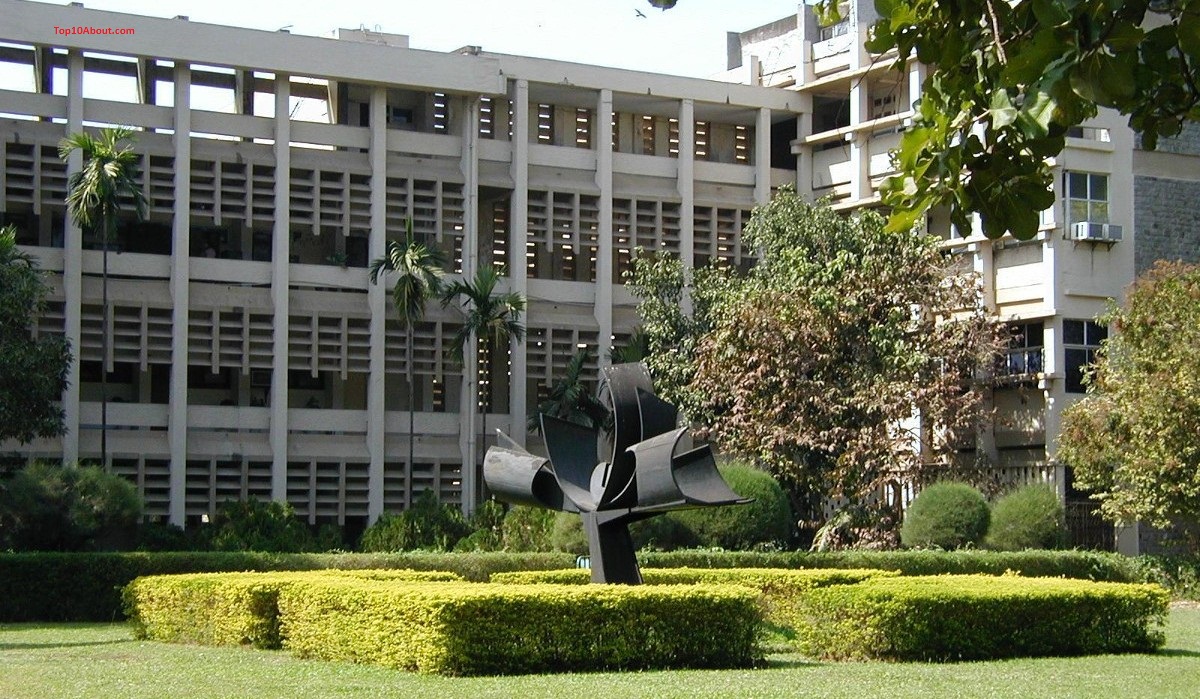 IIT Bombay- Top 10 Best Engineering Colleges in India