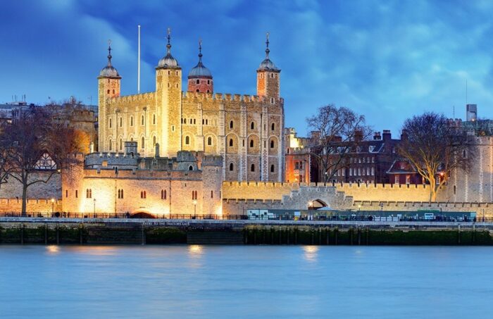 Tower of London- Top 10 Best-Visiting Destinations in London