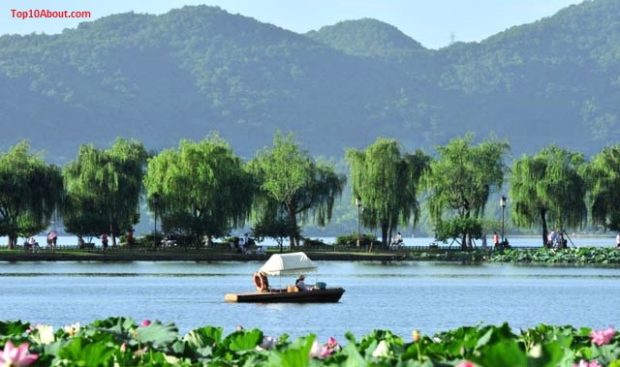 West lake in Hangzhou- Top 10 Best Places to Visit in China Tours