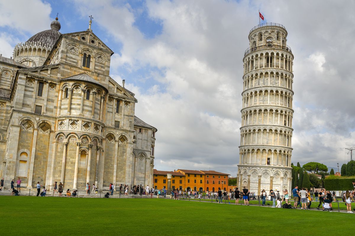 Leaning Tower of Pisa- Top 10 Latest Wonders of the World