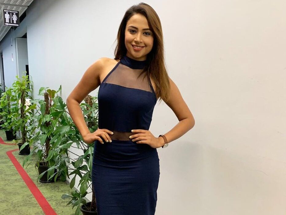 Ridhima Pathak- Top 10 Most Beautiful Female Journalists in India Ridhima Pathak- Top 10 Most Beautiful Female Journalists in India