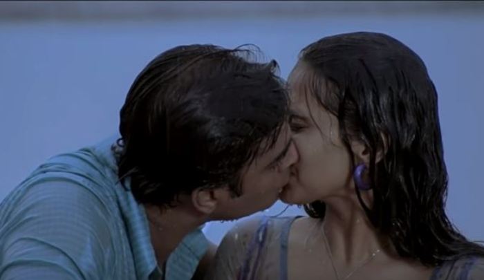Vidya Balan- Top 10 First Time Onscreen Hot Kisses of Bollywood Actresses
