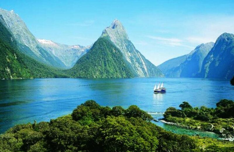 Top 10 Best Places to Visit in New Zealand