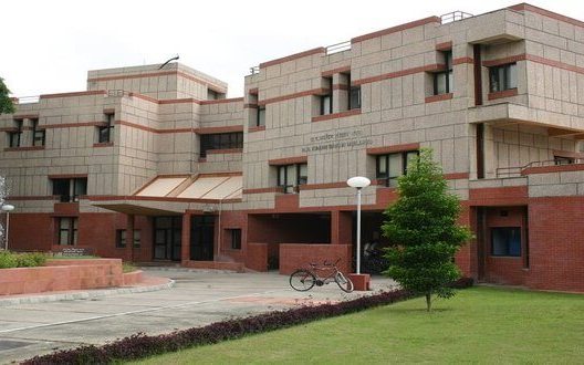 IIT Kanpur- Top 10 Most Popular Universities in India