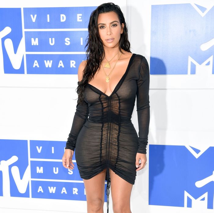 Kim Kardashian- Top 10 Hottest and Attractive Women in the USA