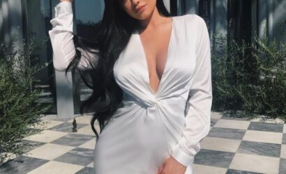 Top 10 Hottest Pictures of Kylie Jenner