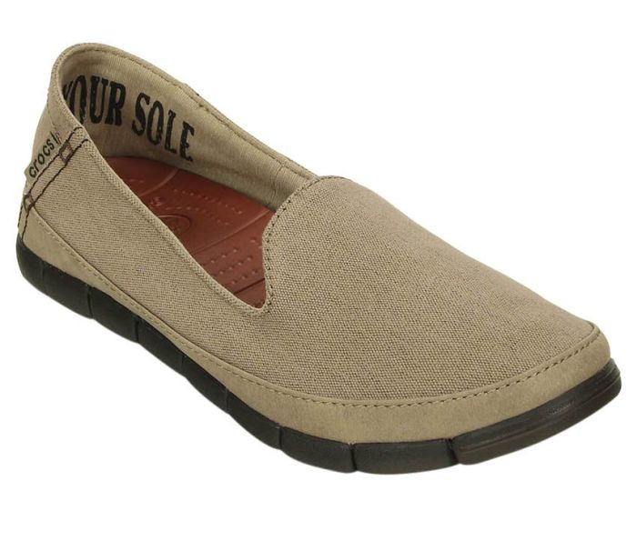 Crocs- Top 10 Best Shoe Brands in America