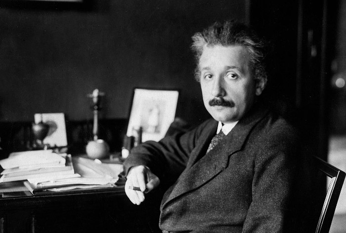 Albert Einstein- Top 10 Inspirational Success Stories of Most Successful People