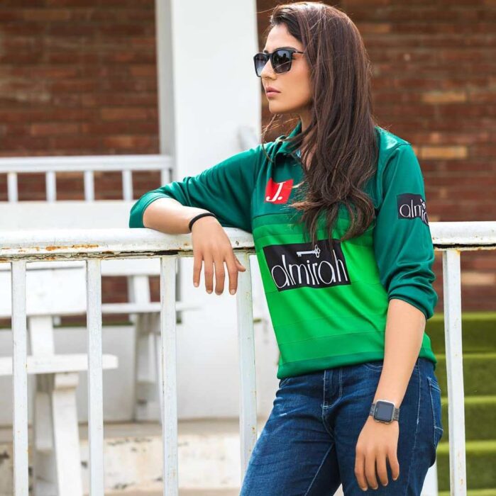 Kainat Imtiaz- Top 10 Most Beautiful Women Cricketers in the World 