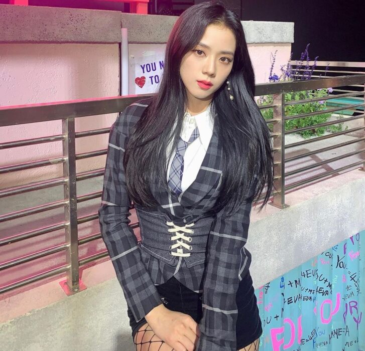 Jisoo- Top 10 Hottest & Beautiful Female K-pop Idols Jisoo- Top 10 Hottest & Beautiful Female K-pop Idols