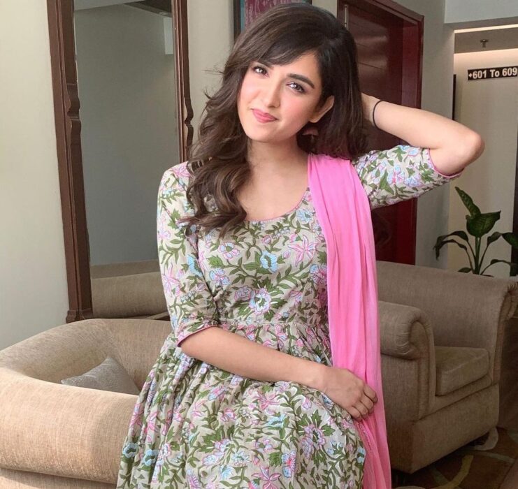 Shirley Setia- Top 10 Beautiful Female National Crush of India